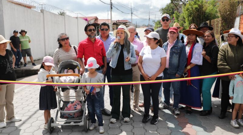 Más de medio millón de dólares se invirtió en adoquinados e infraestructura comunitaria en Alangasí y La Merced