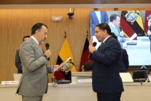 Toma de Juramento a Segundo Vicealcalde Darío Cahueñas