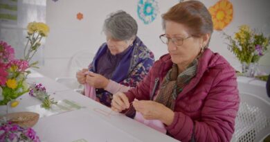 Entre aromas y memoria, adultos mayores de Quito cultivan salud y saberes ancestrales Entre aromas y memoria, adultos mayores de Quito cultivan salud y saberes ancestrales