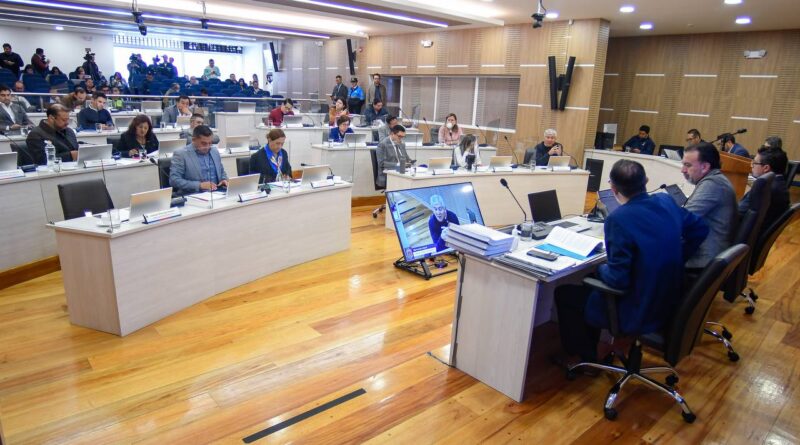 Concejo Metropolitano aceptó el pago en bonos del 45% de la deuda del Gobierno