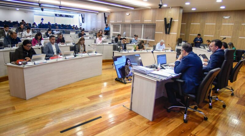 Concejo Metropolitano entregará 14 condecoraciones a personalidades y organizaciones destacadas en Quito