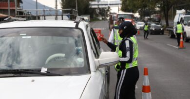 Operativos de control vial este 3 de enero se concentran en la Simón Bolívar y Ruta Viva Operativos de control vial este 3 de enero se concentran en la Simón Bolívar y Ruta Viva
