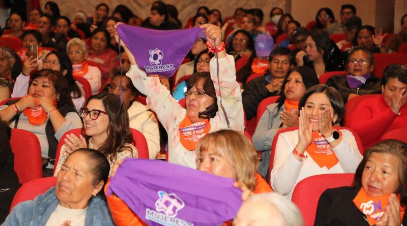 Mujeres que transforman territorios: una red femenina promueve la paz desde parroquias urbanas y rurales de Quito
