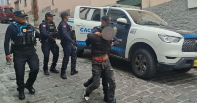 Tres personas fueron detenidas por robo