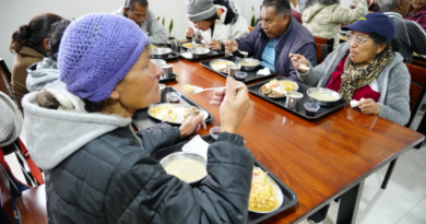 Tres Comedores Comunitarios del Municipio brindan alimentación y apoyo social en Calderón, Conocoto y San Bartolo