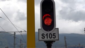 Metro de Quito adjudicó contrato de mantenimiento de señalización ferroviaria