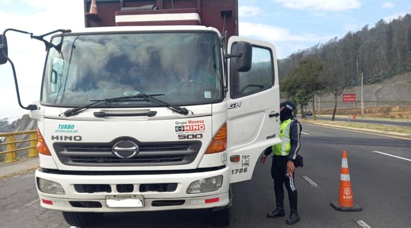 AMT reporta resultados positivos tras aplicar restricción al transporte pesado en la Simón Bolívar y Ruta Viva