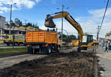 32 obras se ejecutan simultáneamente en barrios de Quito