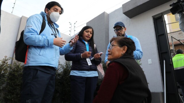 Brigadas de la Sec. de Salud atienden a vecinos Brigadas de la Sec. de Salud atienden a vecinos
