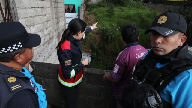 Carolina Andrade, Sec. de Seguridad acompaña en labores de limpieza Carolina Andrade, Sec. de Seguridad acompaña en labores de limpieza