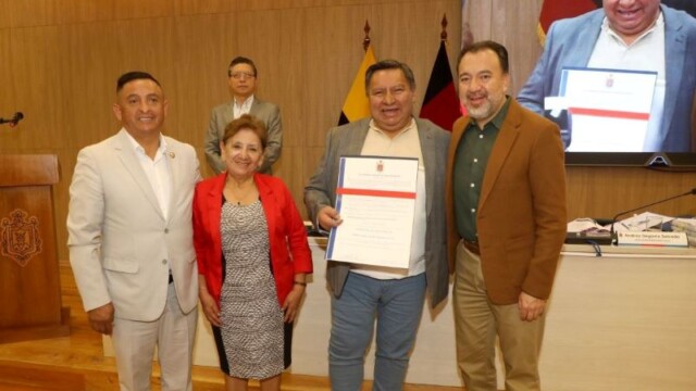 Mercado San Francisco, Fundación Reina de Quito y presidente de CAPEIPI reciben la condecoración Marieta de Veintimilla